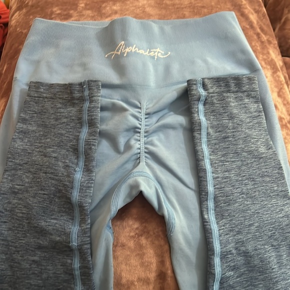 Alphalete Leggings - Picture 2 of 4